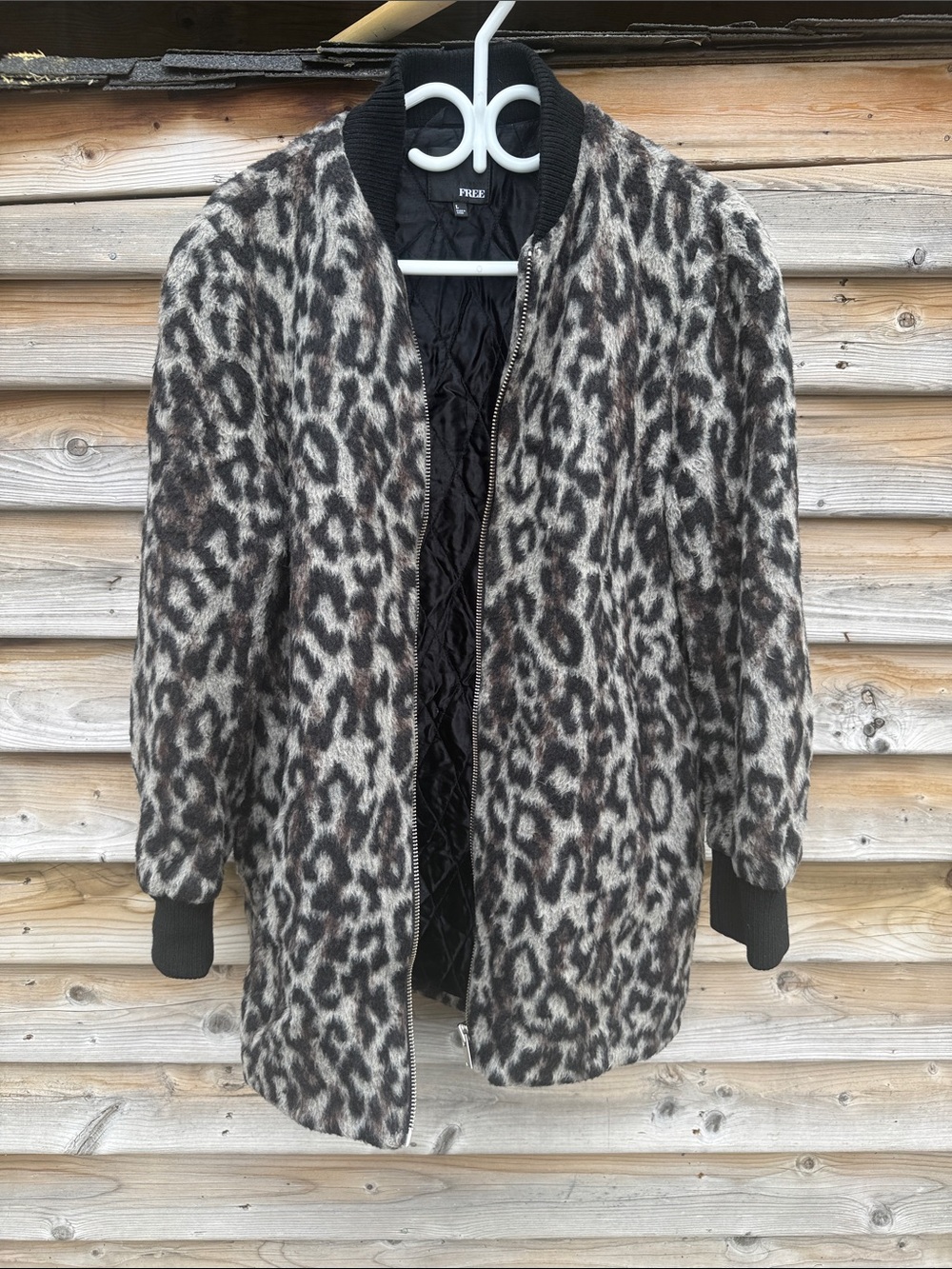 Wilfred FREE Quilted Black Jacket Interior
